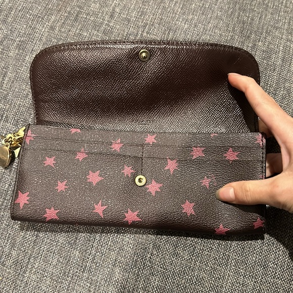 Coach Pink Star Signature Print Wallet - Picture 4 of 6